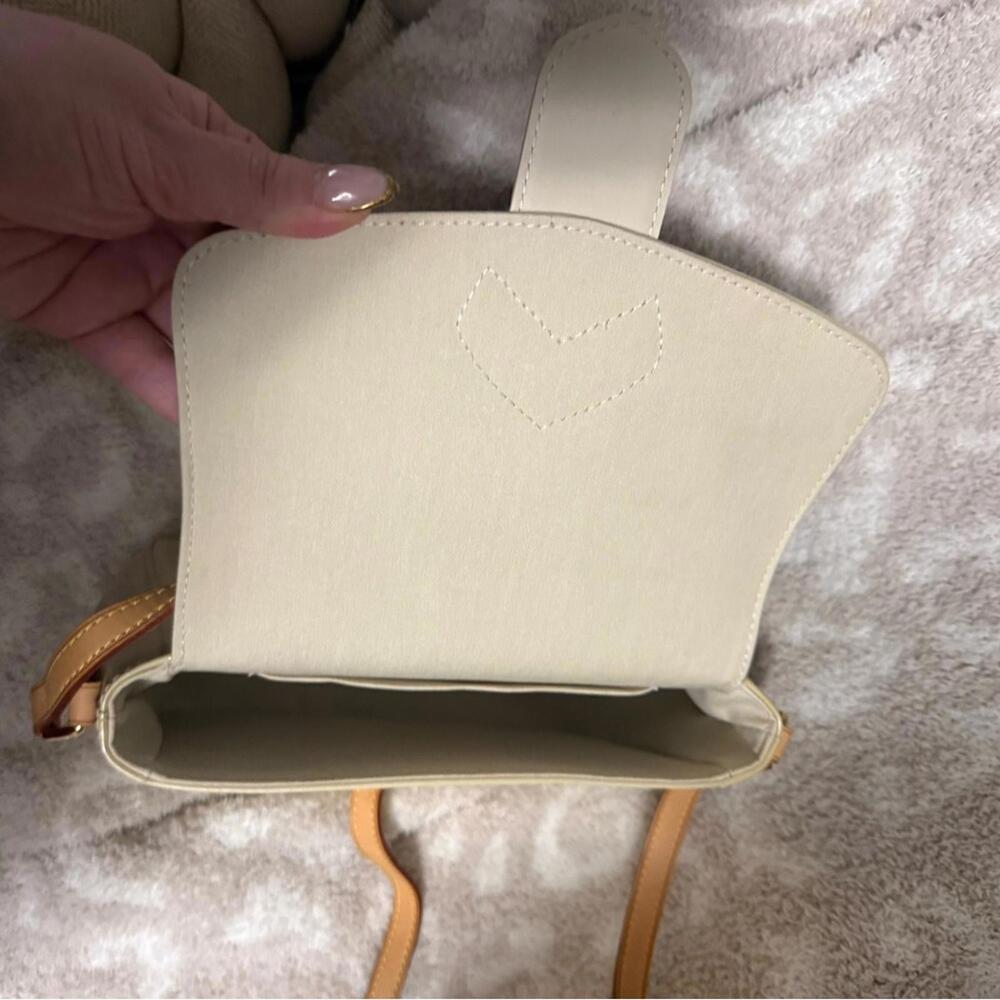 Louis Vuitton Bellflower Vernis Crossbody - COA included - Picture 8 of 10